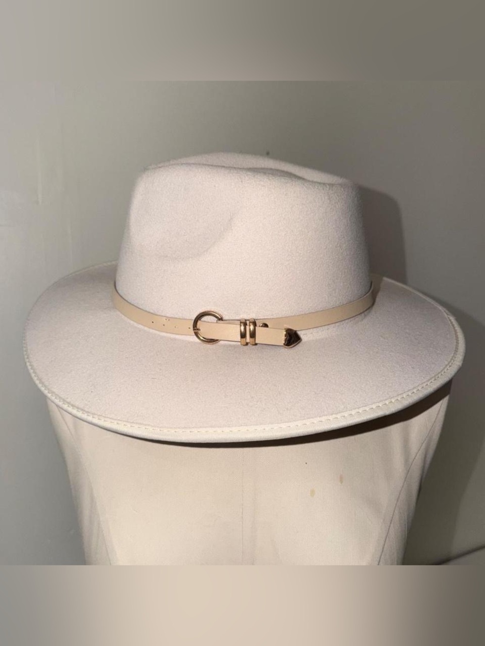 Nordstrom Cream Wide-Brim Felt Fedora with Beige Leather Band